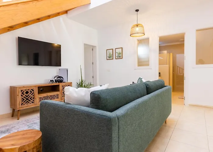 Penguina Play Blanca Lanzarote Villa